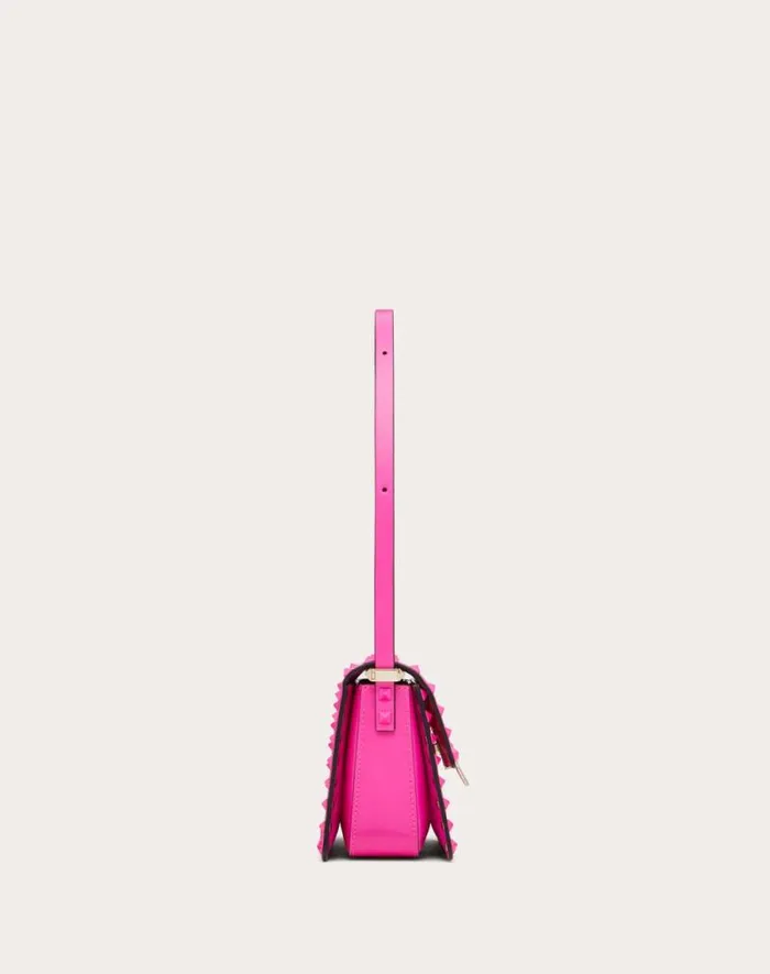 Valentino Shoulder Bags Woman Small Rockstud23 Smooth Calfskin Shoulder Bag For Woman In Pink Pp Pink Pp Valentino Shoulder Bags Woman Small Rockstud23 Smooth Calfskin Shoulder Bag For Woman In Pink Pp Pink Pp