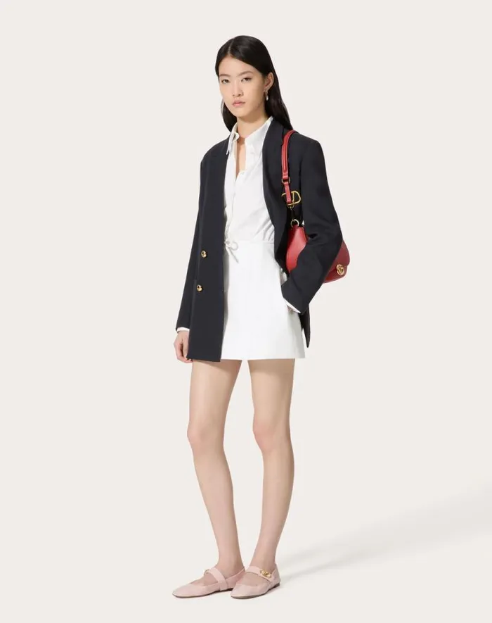 Valentino Shoulder Bags Woman Small Valentino Garavani Ohval Shoulder Bag In Nappa Calfskin For Woman In Rosso Valentino Rosso Valentino Valentino Shoulder Bags Woman Small Valentino Garavani Ohval Shoulder Bag In Nappa Calfskin For Woman In Rosso Valentino Rosso Valentino