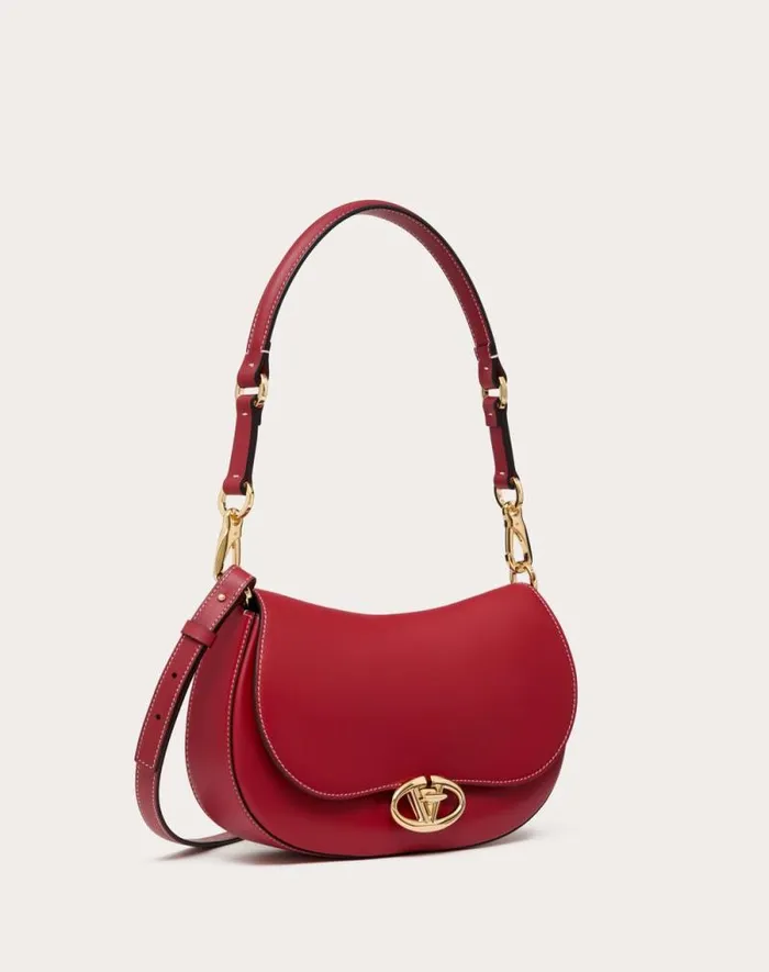 Valentino Shoulder Bags Woman Small Valentino Garavani Ohval Shoulder Bag In Nappa Calfskin For Woman In Rosso Valentino Rosso Valentino Valentino Shoulder Bags Woman Small Valentino Garavani Ohval Shoulder Bag In Nappa Calfskin For Woman In Rosso Valentino Rosso Valentino