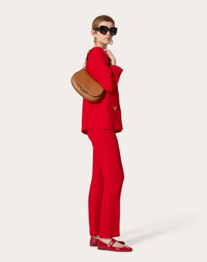 Valentino Shoulder Bags Woman Small Valentino Garavani Ohval Shoulder Bag In Nappa Calfskin For Woman In Rosso Valentino Rosso Valentino Valentino Shoulder Bags Woman Small Valentino Garavani Ohval Shoulder Bag In Nappa Calfskin For Woman In Rosso Valentino Rosso Valentino