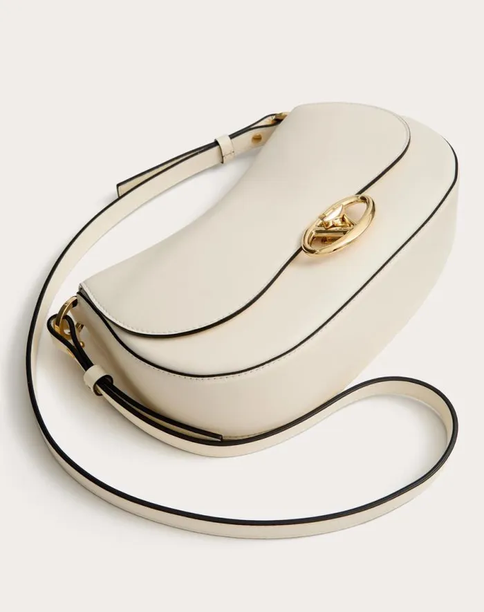 Valentino Shoulder Bags Woman Small Valentino Garavani Ohval Shoulder Bag In Nappa Calfskin For Woman In Rosso Valentino Rosso Valentino Valentino Shoulder Bags Woman Small Valentino Garavani Ohval Shoulder Bag In Nappa Calfskin For Woman In Rosso Valentino Rosso Valentino