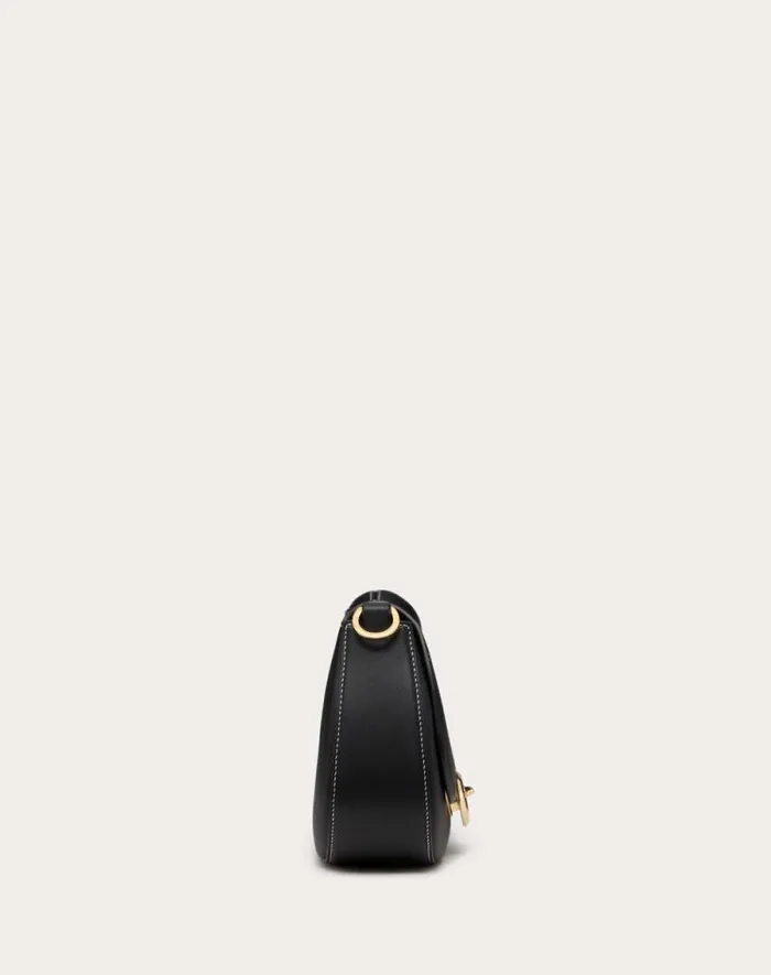 Valentino Shoulder Bags Woman Small Valentino Garavani Ohval Shoulder Bag In Nappa Calfskin For Woman In Rosso Valentino Rosso Valentino Valentino Shoulder Bags Woman Small Valentino Garavani Ohval Shoulder Bag In Nappa Calfskin For Woman In Rosso Valentino Rosso Valentino