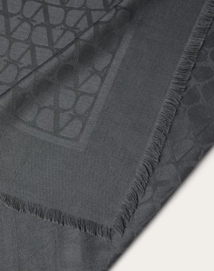 Valentino Soft Accessories Woman Toile Iconographe Wool And Silk Shawl For Woman In Black Black Valentino Soft Accessories Woman Toile Iconographe Wool And Silk Shawl For Woman In Black Black