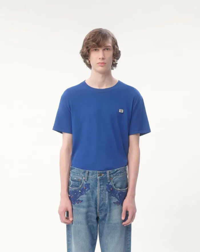 Valentino Tshirts And Sweatshirts Man Cotton Tshirt With Vlogo Patch For Man In Blue Blue Valentino Tshirts And Sweatshirts Man Cotton Tshirt With Vlogo Patch For Man In Blue Blue