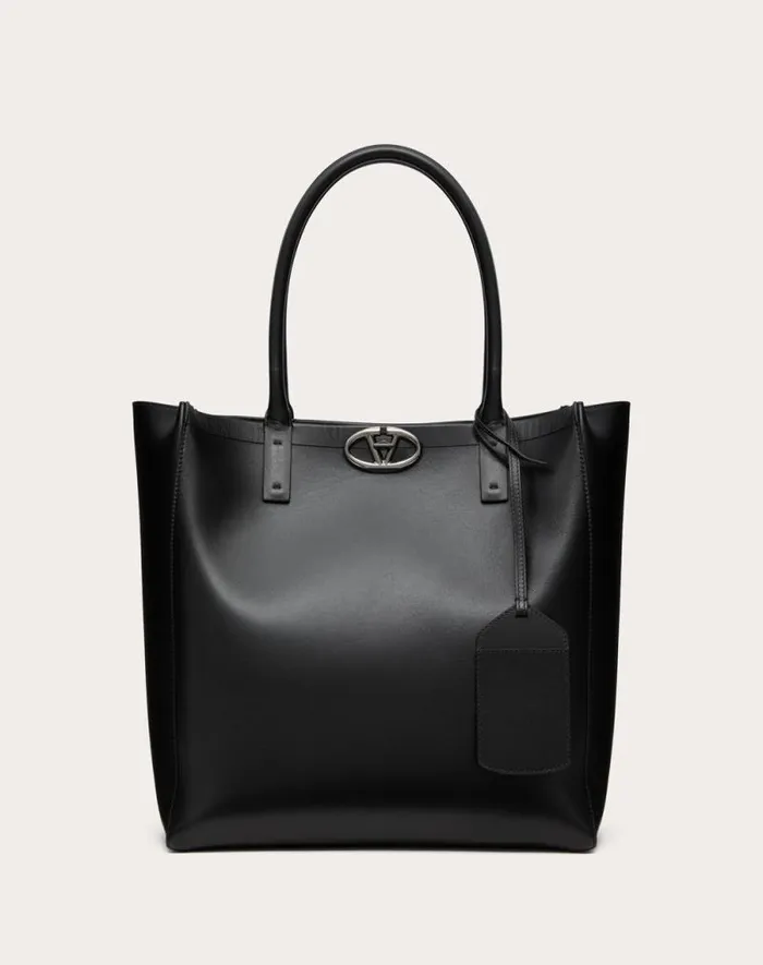 Valentino Totes Man Medium Vlogo Locker Leather Shopping Bag For Man In Black Black Valentino Totes Man Medium Vlogo Locker Leather Shopping Bag For Man In Black Black