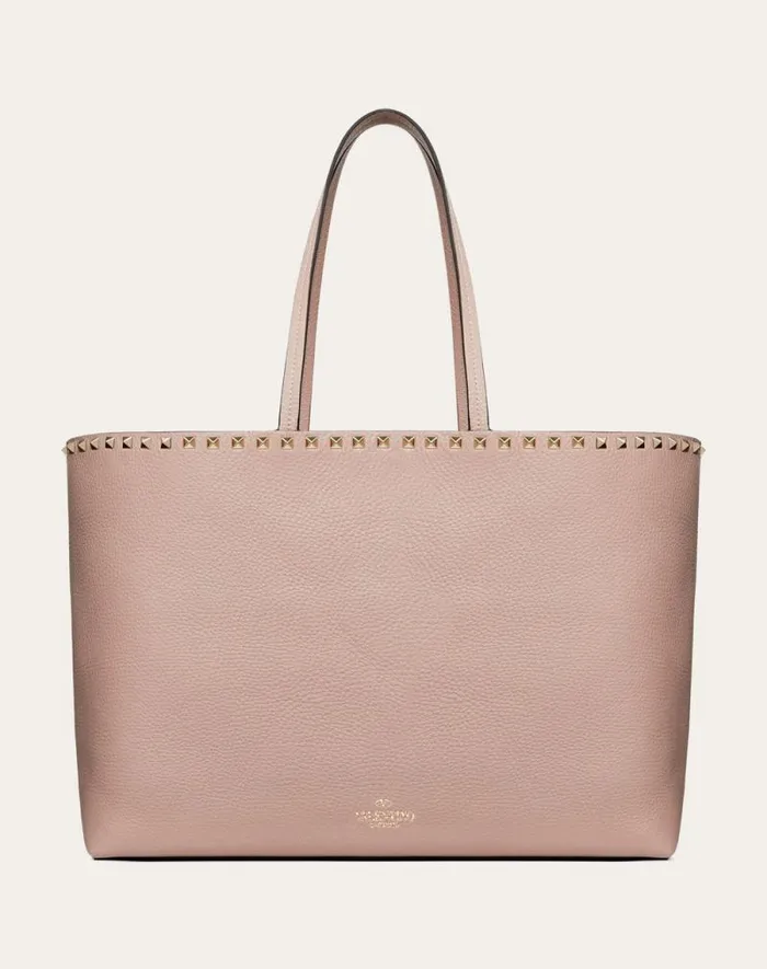 Valentino Totes Woman Rockstud Grainy Calfskin Tote Bag For Woman In Poudre Poudre Valentino Totes Woman Rockstud Grainy Calfskin Tote Bag For Woman In Poudre Poudre