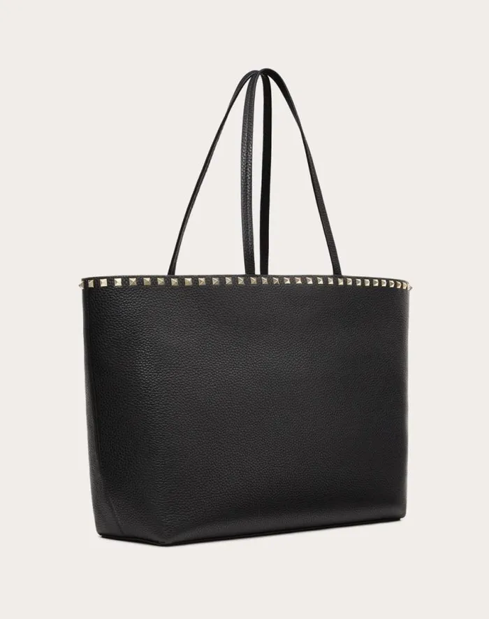 Valentino Totes Woman Rockstud Grainy Calfskin Tote Bag For Woman In Poudre Poudre Valentino Totes Woman Rockstud Grainy Calfskin Tote Bag For Woman In Poudre Poudre