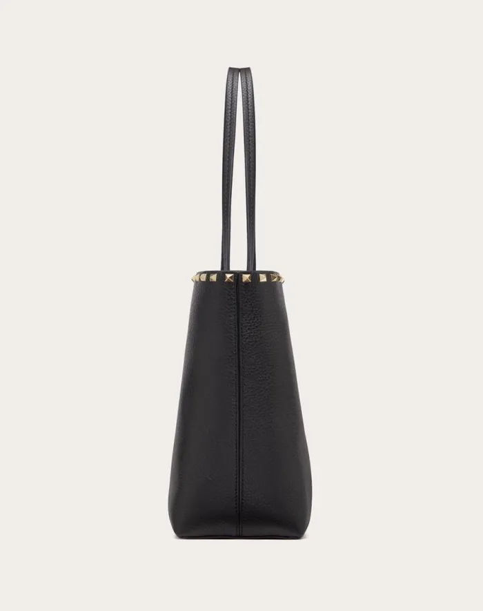 Valentino Totes Woman Rockstud Grainy Calfskin Tote Bag For Woman In Poudre Poudre Valentino Totes Woman Rockstud Grainy Calfskin Tote Bag For Woman In Poudre Poudre