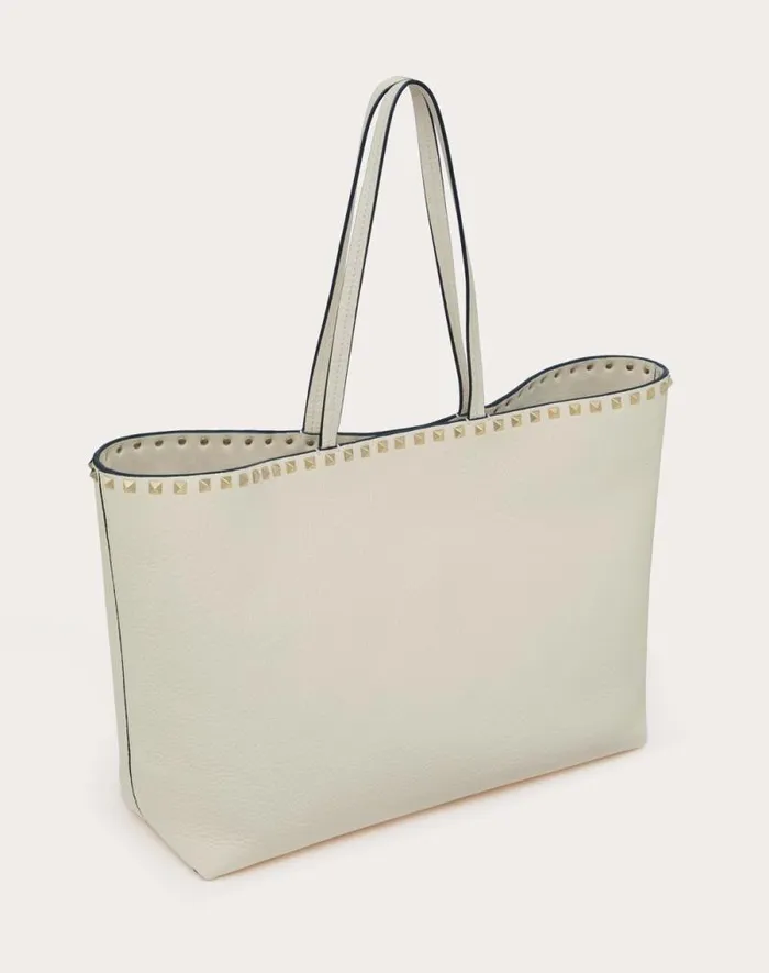 Valentino Totes Woman Rockstud Grainy Calfskin Tote Bag For Woman In Poudre Poudre Valentino Totes Woman Rockstud Grainy Calfskin Tote Bag For Woman In Poudre Poudre