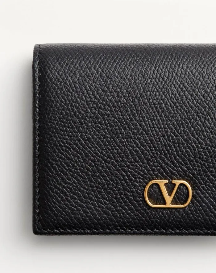 Valentino Wallets And Small Leather Goods Woman Vlogo Signature Grainy Calfskin Wallet For Woman In Light Ivory Light Ivory Valentino Wallets And Small Leather Goods Woman Vlogo Signature Grainy Calfskin Wallet For Woman In Light Ivory Light Ivory