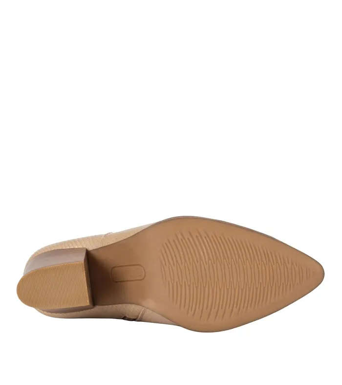 Women Baretraps Booties Yancee Bootie Sand Snake