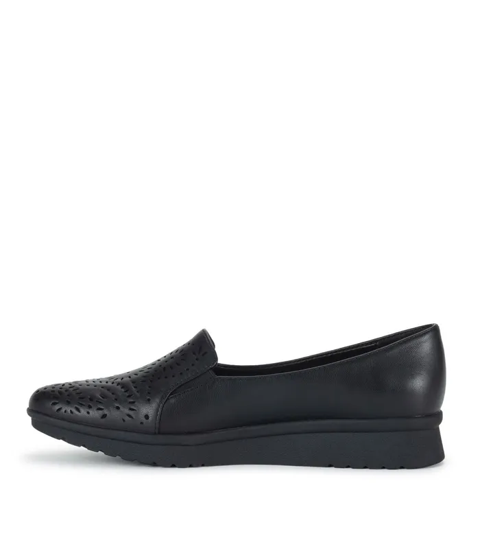 Women Baretraps Flats and Loafers Amry Slip On Loafer Black