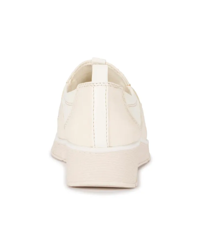 Women Baretraps Flats and Loafers Garner Slip On Sneaker Buff