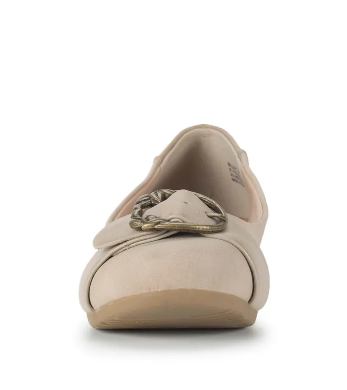 Women Baretraps Flats and Loafers Milady Flat Oatmeal