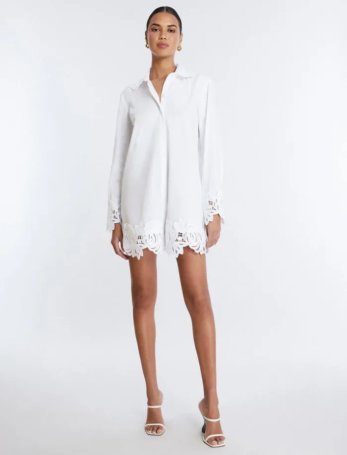 Women Lace Appliqu ButtonUp Top White BCBG Tops Women Lace Appliqu ButtonUp Top White BCBG Tops