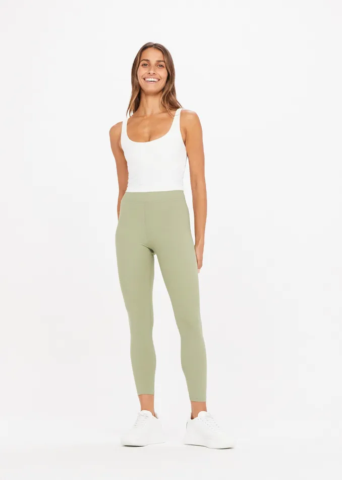 Women PEACHED TESS CROP Sports Bras THE UPSIDE Women PEACHED TESS CROP Sports Bras THE UPSIDE