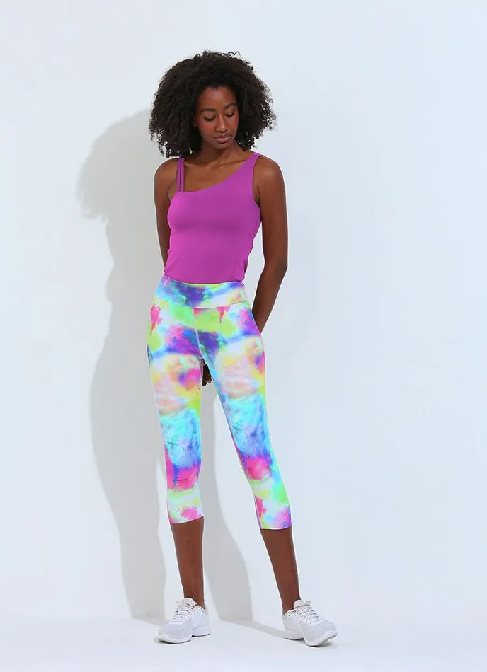 Women Running Crop Indy Dona Jo Leggings and Capris