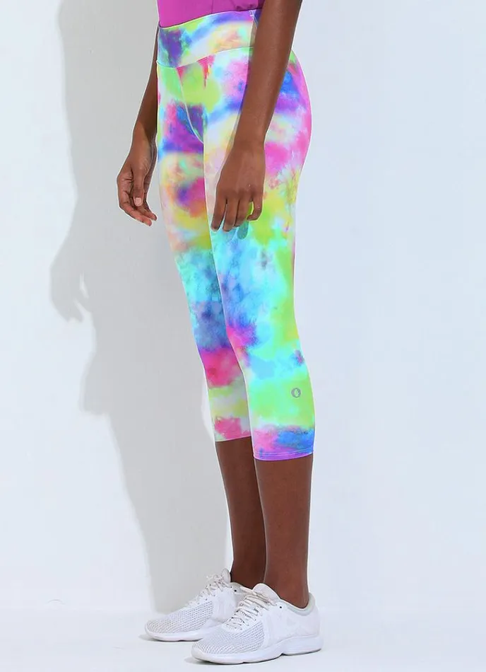 Women Running Crop Indy Dona Jo Leggings and Capris