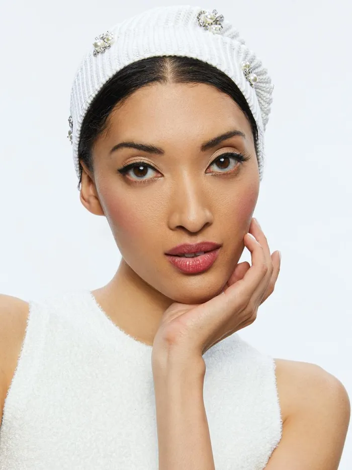 Womens Accessories Alice Olivia Chira Slouchy Embellished Hat Ecru