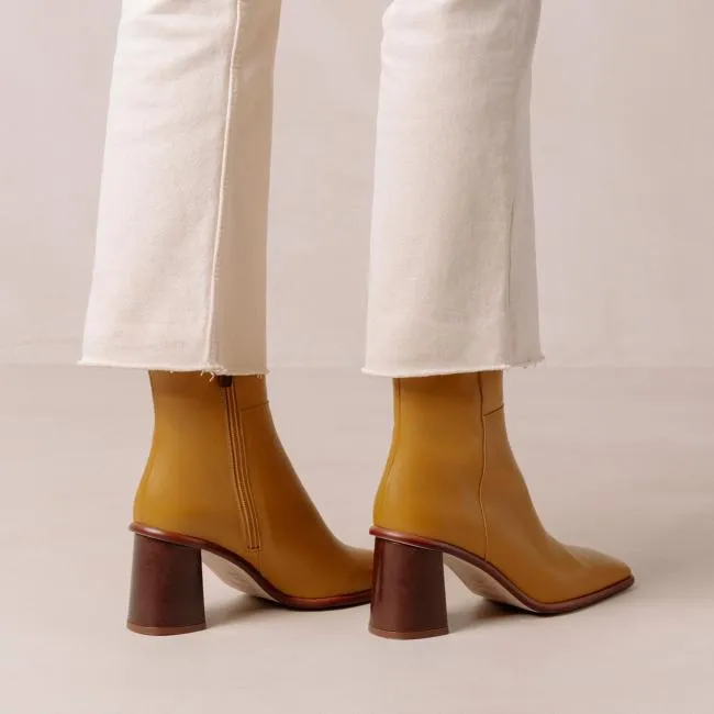 ALOHAS Boots West Vintage 8211 Yellow Leather Boots 8211 Women