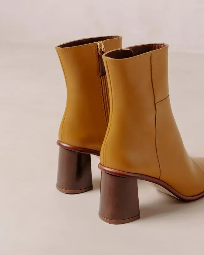 ALOHAS Boots West Vintage 8211 Yellow Leather Boots 8211 Women