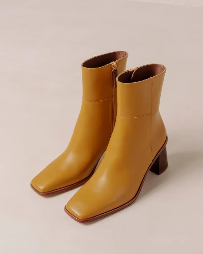 ALOHAS Boots West Vintage 8211 Yellow Leather Boots 8211 Women