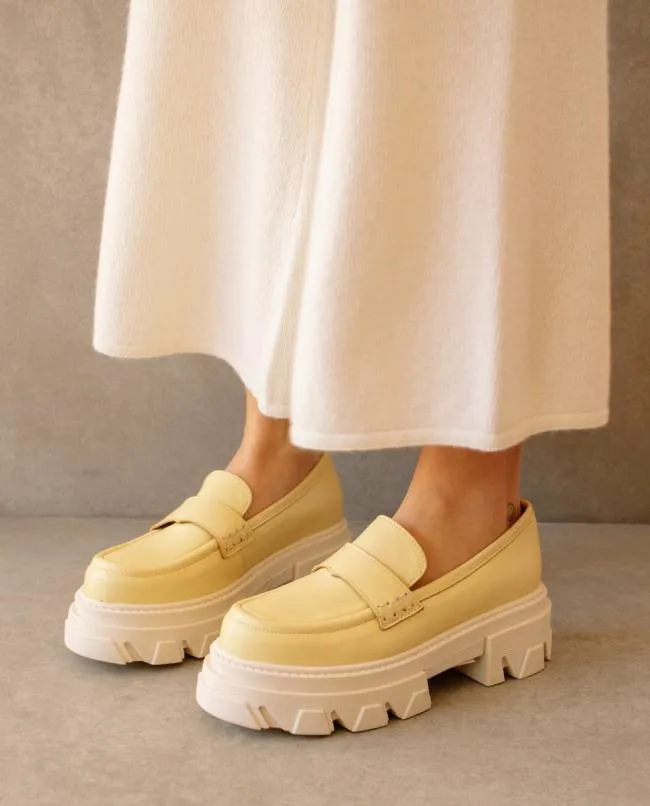 ALOHAS Loafers Trailblazer 8211 Yellow Leather Loafers 8211 Women