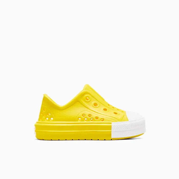 Converse SlipOns Chuck Taylor All Star Play Lite CX Dandy Lion Yellowdandy Lionwhite 8211 Kids Converse SlipOns Chuck Taylor All Star Play Lite CX Dandy Lion Yellowdandy Lionwhite 8211 Kids