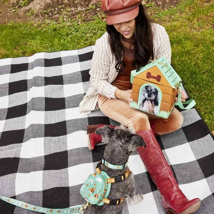 I Heart Disney Dogs Doghouse Triple Lenticular Figural Crossbody Bag Unisex Loungefly Crossbody Bags I Heart Disney Dogs Doghouse Triple Lenticular Figural Crossbody Bag Unisex Loungefly Crossbody Bags