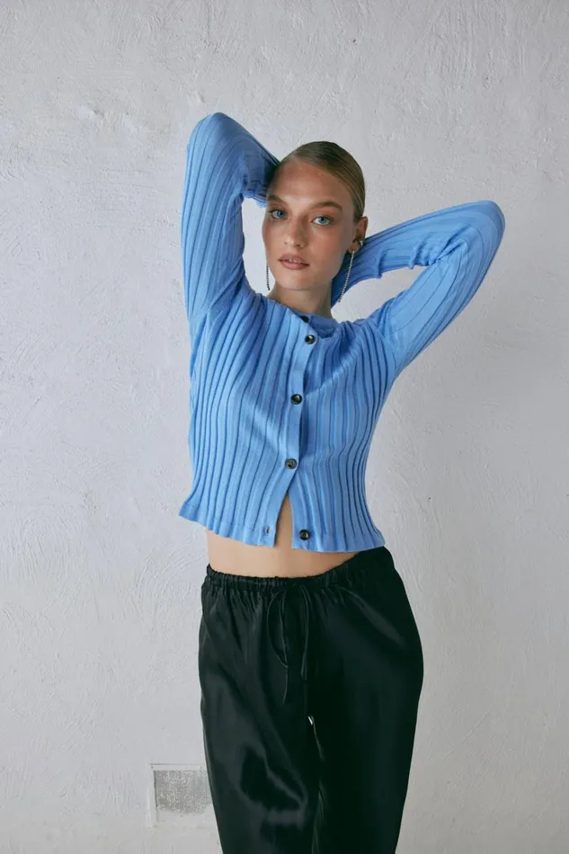Long Sleeve Women VRG GRL Hattie Knit Top Blue