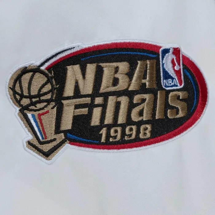 Men039s Jackets and Outerwear Mitchell and Ness City Collection Lightweight Satin Jacket Chicago Bulls Men039s Jackets and Outerwear Mitchell and Ness City Collection Lightweight Satin Jacket Chicago Bulls