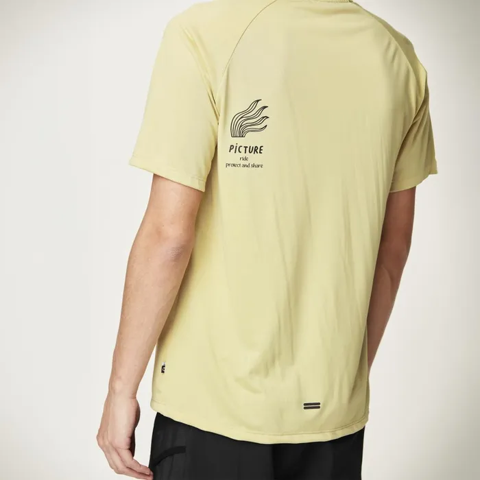Men CHARDO TECH TEE Picture Organic Clothing TShirts