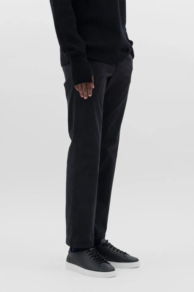 Men Norse Projects Trousers Aros Regular Italian Brushed Twill Chino Black