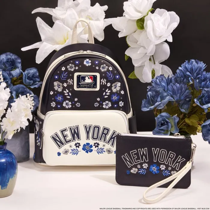 MLB New York Yankees Floral Card Holder Wristlet Clutch Unisex Loungefly Bags and Wallets MLB New York Yankees Floral Card Holder Wristlet Clutch Unisex Loungefly Bags and Wallets
