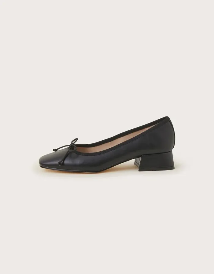 Monsoon SquaredToe Block Heels Black Women Sandals Monsoon SquaredToe Block Heels Black Women Sandals