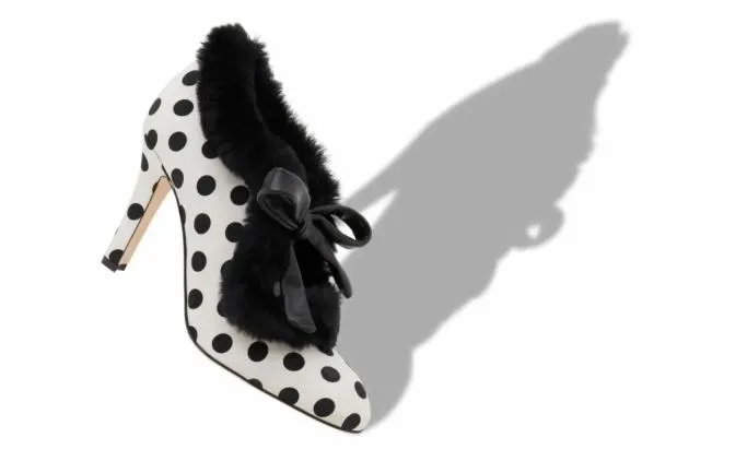 Pumps Women Manolo Blahnik BAMANAMonochrome Crepe De Chine Polka Dot Pumps