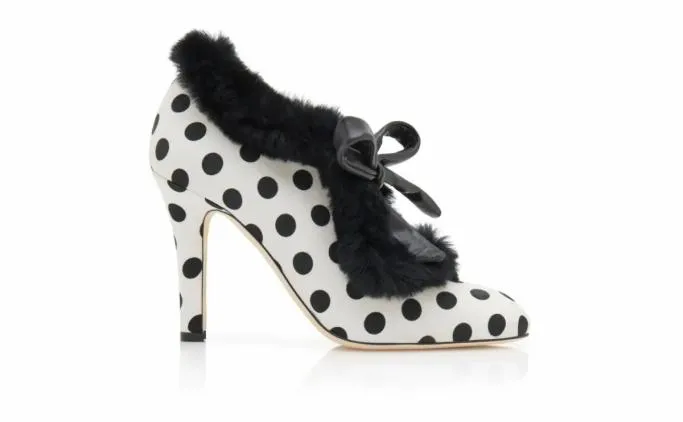 Pumps Women Manolo Blahnik BAMANAMonochrome Crepe De Chine Polka Dot Pumps Pumps Women Manolo Blahnik BAMANAMonochrome Crepe De Chine Polka Dot Pumps