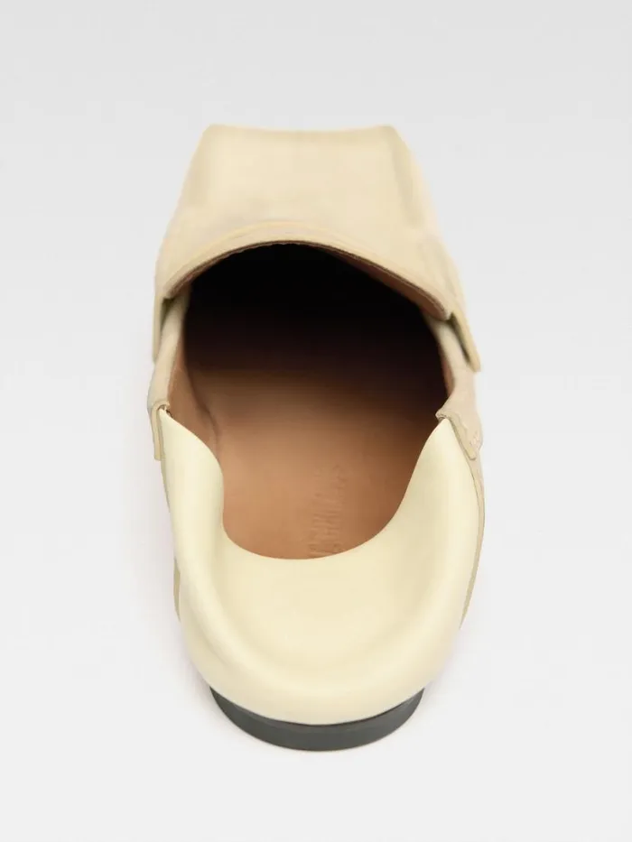 The Carr Loafers Pale Yellow Men JACQUEMUS Shoes The Carr Loafers Pale Yellow Men JACQUEMUS Shoes