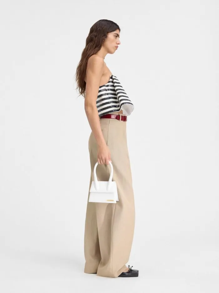 The Medium Chiquito White Women JACQUEMUS Crossbody and Handbags The Medium Chiquito White Women JACQUEMUS Crossbody and Handbags