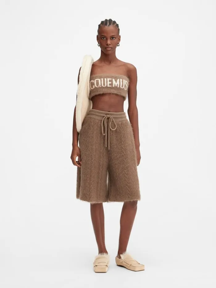The Nuvola Shorts Camel WomenMen JACQUEMUS Trousers and Shorts The Nuvola Shorts Camel WomenMen JACQUEMUS Trousers and Shorts