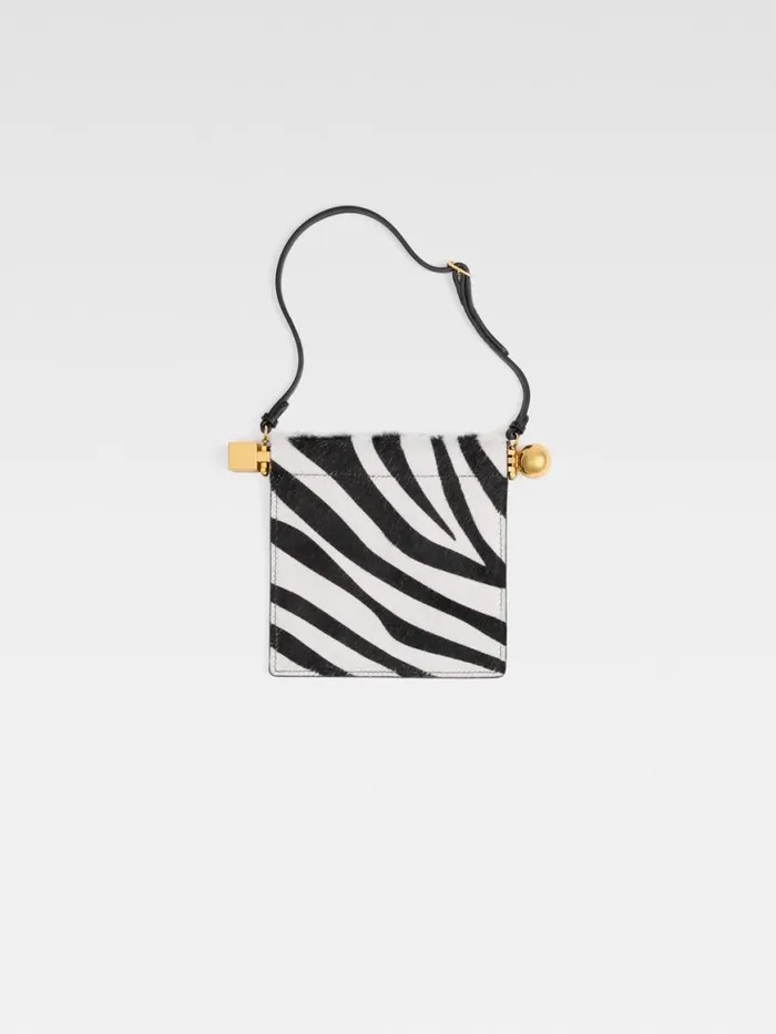 The Rond Carr Wallet Black and White Zebra Women JACQUEMUS The Ronds Carrs The Rond Carr Wallet Black and White Zebra Women JACQUEMUS The Ronds Carrs