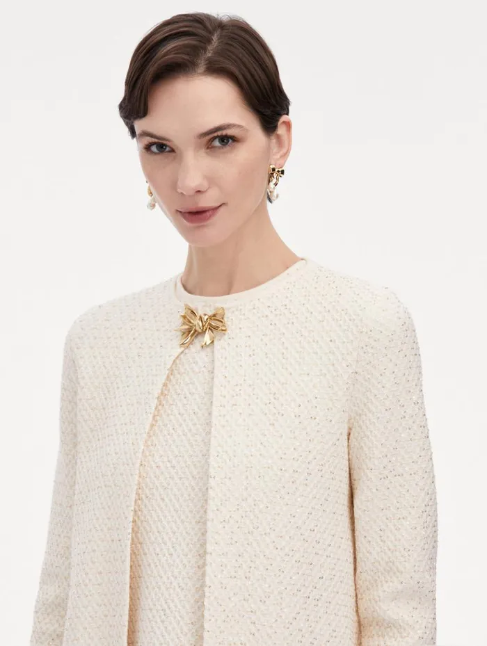 Women Bow Button Sequin Tweed Coat Ivory Gold Oscar De La Renta Jackets and Coats Women Bow Button Sequin Tweed Coat Ivory Gold Oscar De La Renta Jackets and Coats