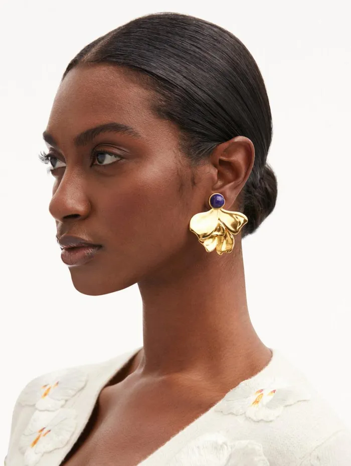 Women Cabochon Petal ClipOn Earrings Lapis Oscar De La Renta Earrings Women Cabochon Petal ClipOn Earrings Lapis Oscar De La Renta Earrings