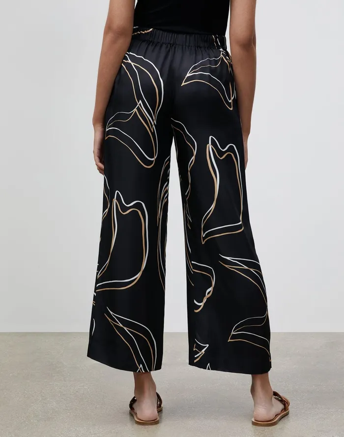 Women Lafayette 148 New York Pants and Shorts Petite Riverside Cropped Pant In Garden Contour Print Black Multi