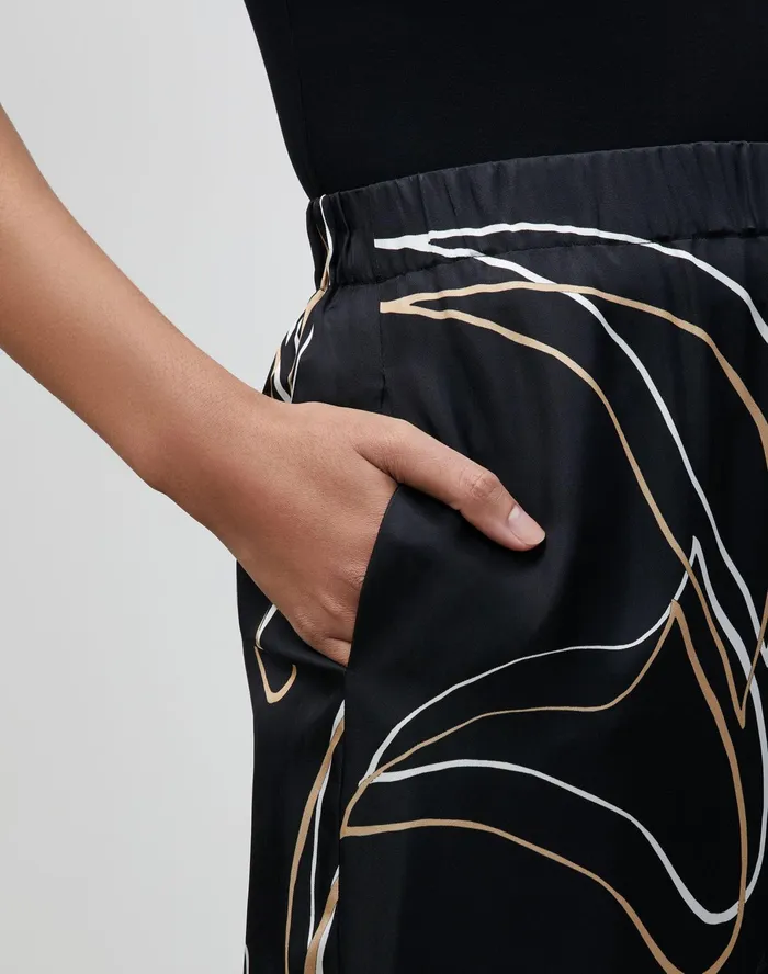Women Lafayette 148 New York Pants and Shorts Petite Riverside Cropped Pant In Garden Contour Print Black Multi
