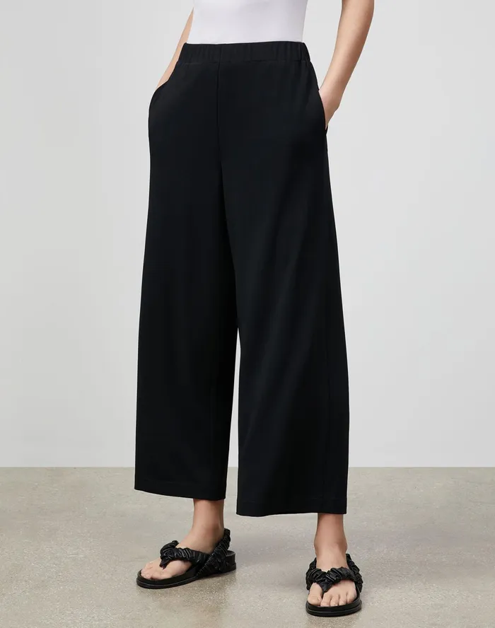 Women Lafayette 148 New York Pants and Shorts PlusSize Riverside Cropped Pant In Midweight Matte Jersey Black Women Lafayette 148 New York Pants and Shorts PlusSize Riverside Cropped Pant In Midweight Matte Jersey Black