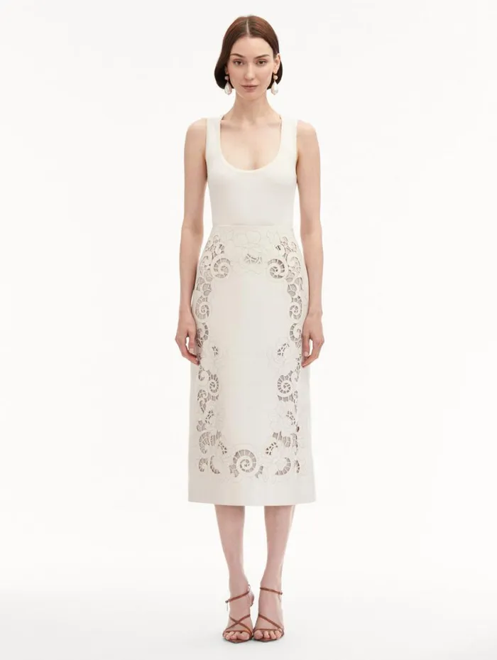 Women Laser Cut Floral Leather Pencil Skirt White Oscar De La Renta Pants and Skirts Women Laser Cut Floral Leather Pencil Skirt White Oscar De La Renta Pants and Skirts