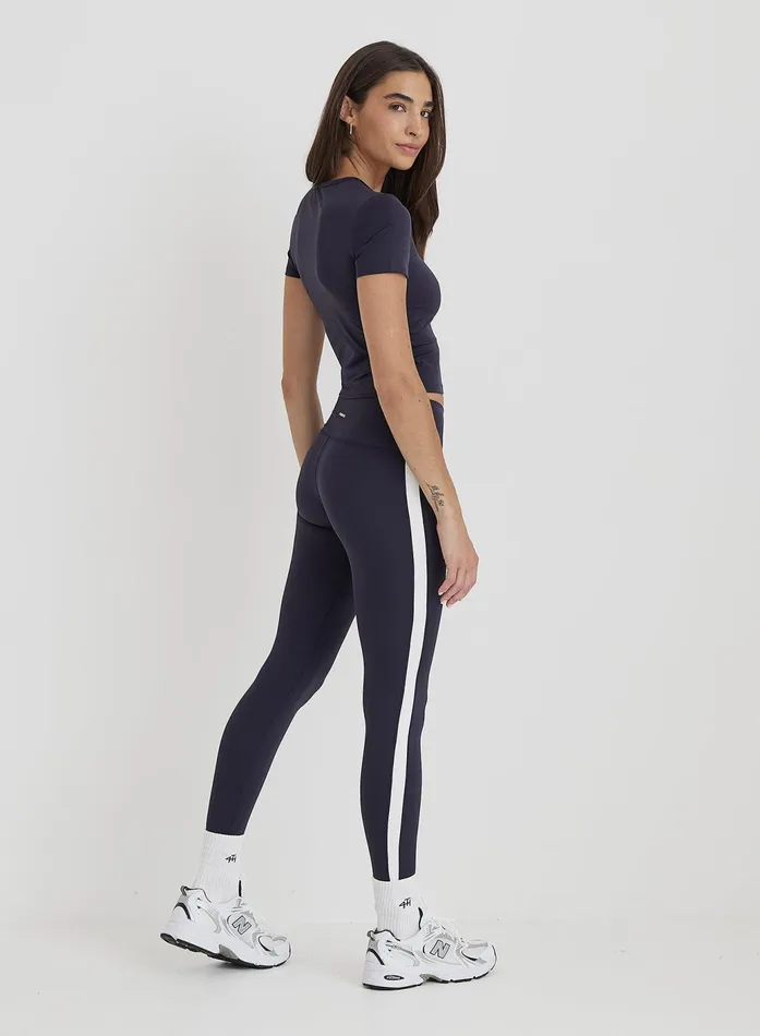 Women Navy 4th Branded Legging Dara 4th and Reckless Leggings
