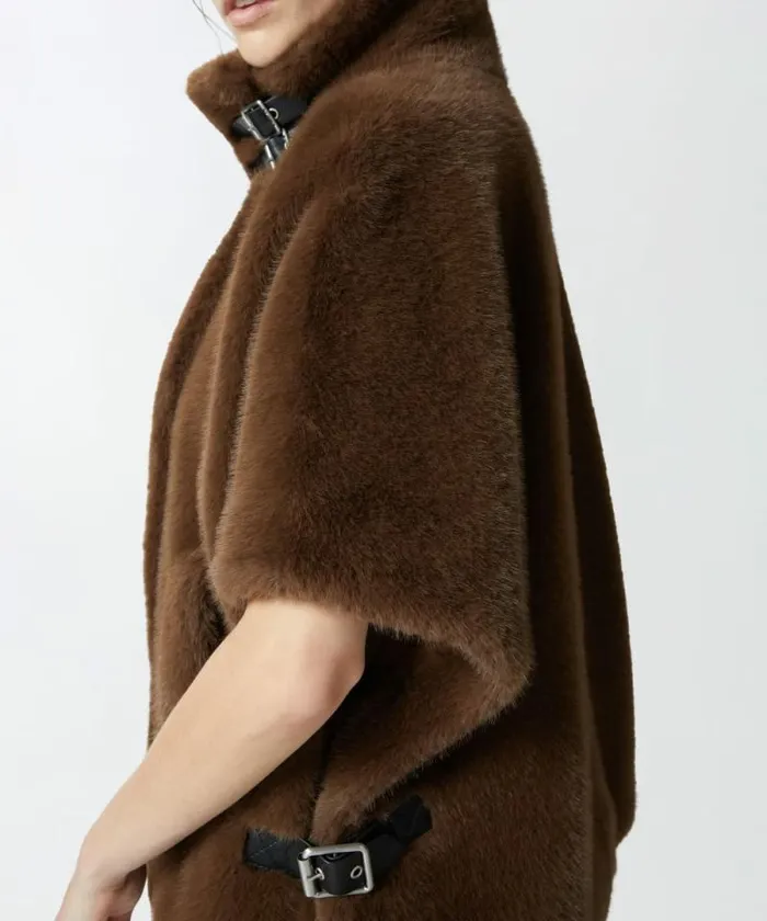 Women Outerwear Pinko Cape Coat In Minkeffect Faux Fur Beigeintense Women Outerwear Pinko Cape Coat In Minkeffect Faux Fur Beigeintense