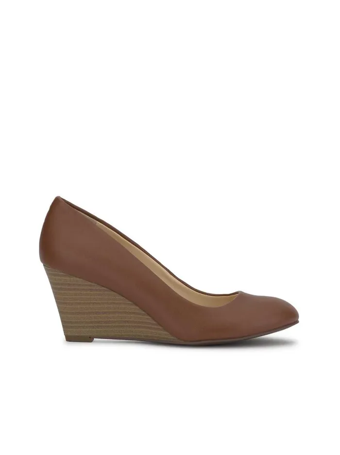 Women Wedges Jessica Simpson Sampson Wedge In Almond
